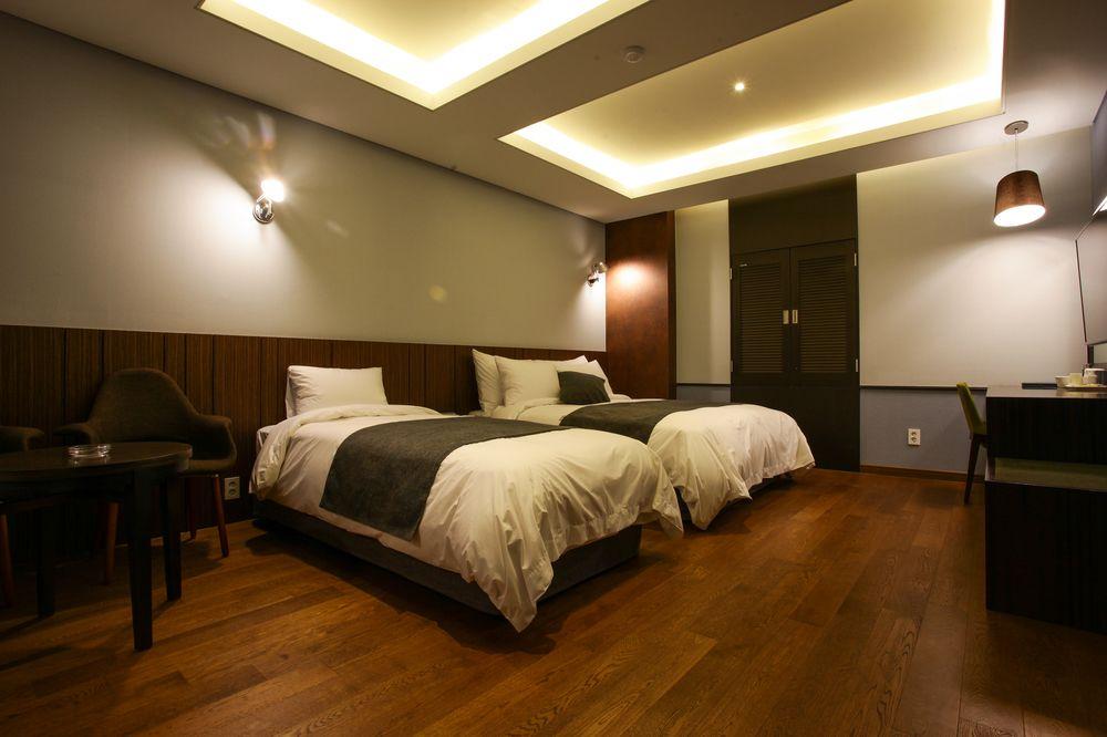 סיאול Karak Tourist Hotel מראה חיצוני תמונה