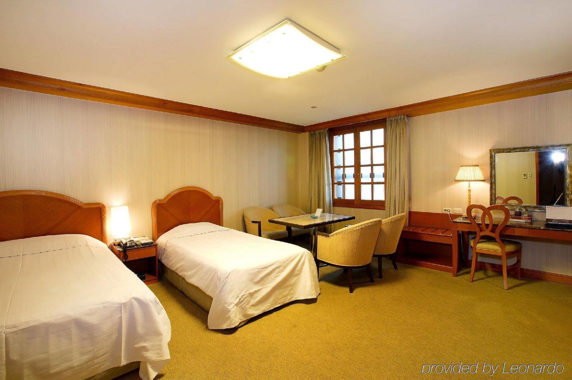 סיאול Karak Tourist Hotel מראה חיצוני תמונה