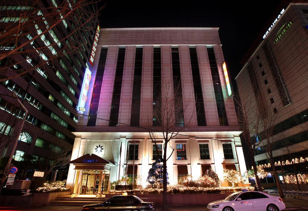 סיאול Karak Tourist Hotel מראה חיצוני תמונה